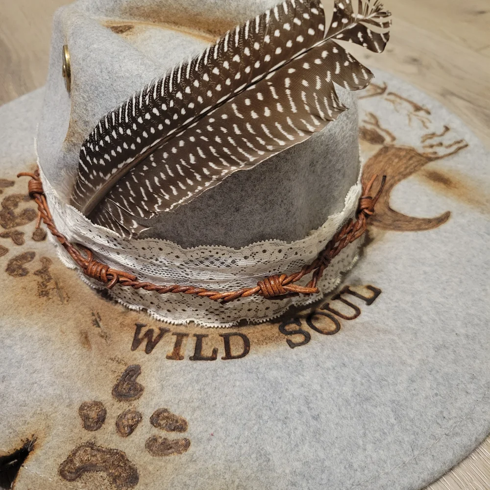 Stylish "WILD SOUL" Rancher - Picture 4 of 5